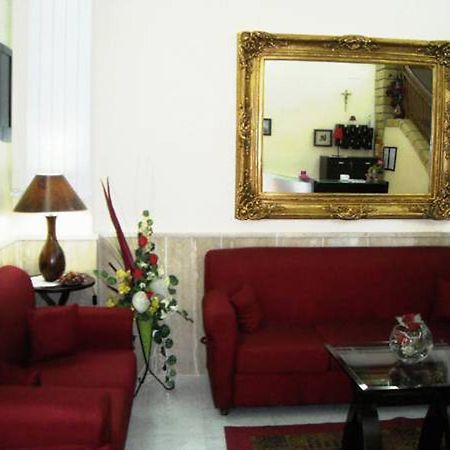 Hotel New Baby กาแซร์ตา ภายนอก รูปภาพ