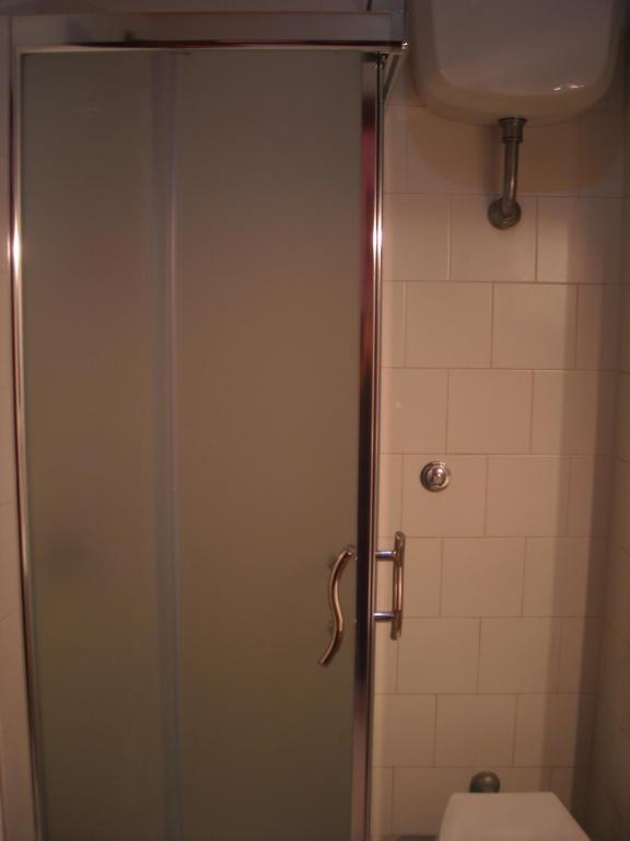 Hotel New Baby กาแซร์ตา ห้อง รูปภาพ